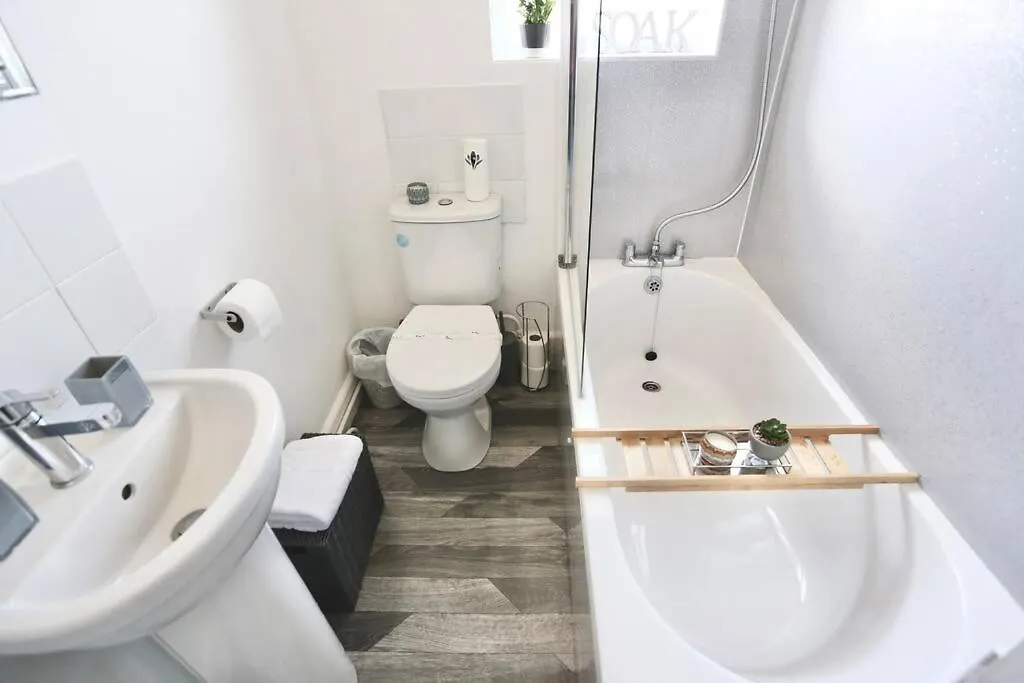 Modern Blackpool Home - Central Location With Parking Prázdninový dům